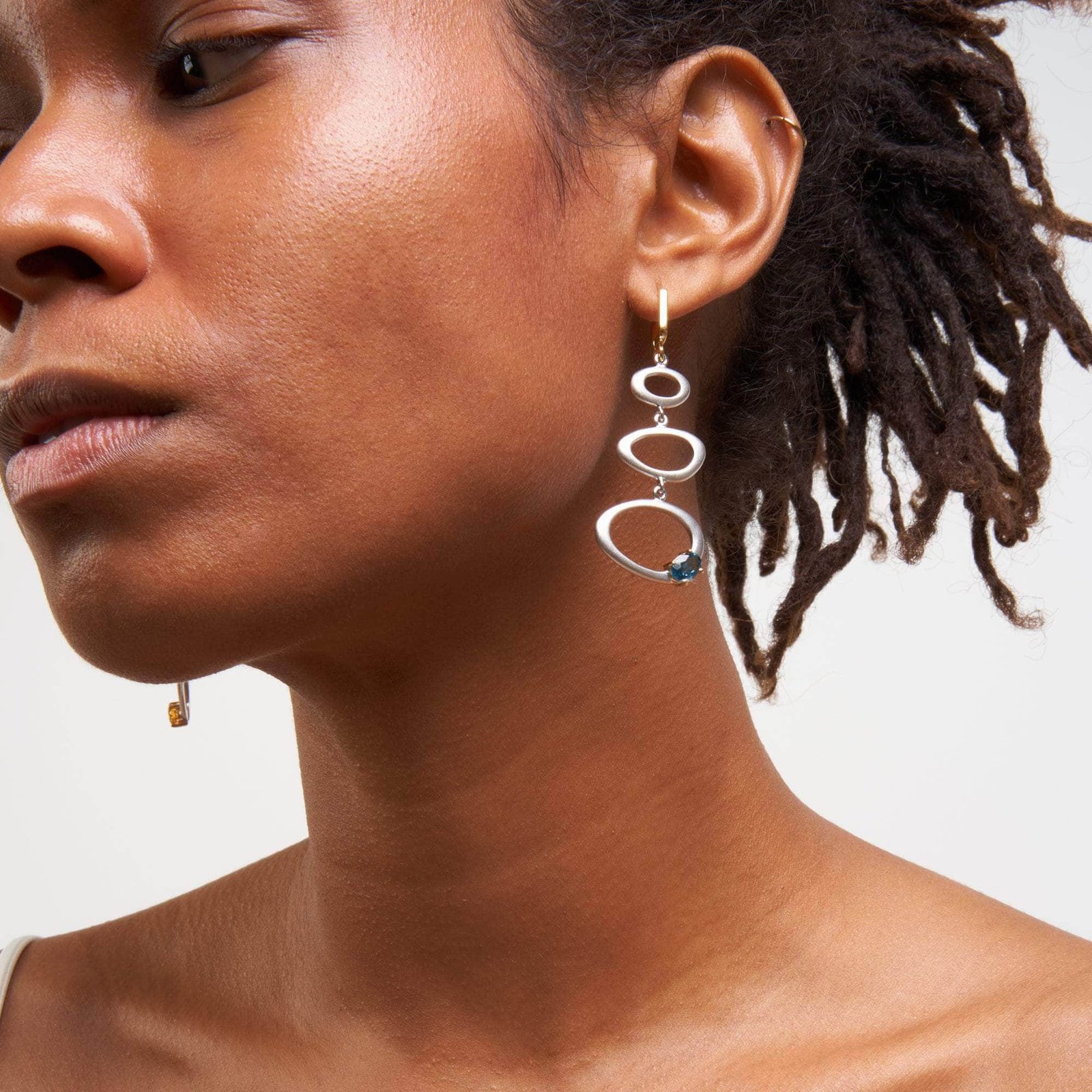 alba iconic design 925 silver earrings with natural citrine & blue topaz alba iconic design 925 silver earrings with natural citrine & blue topaz