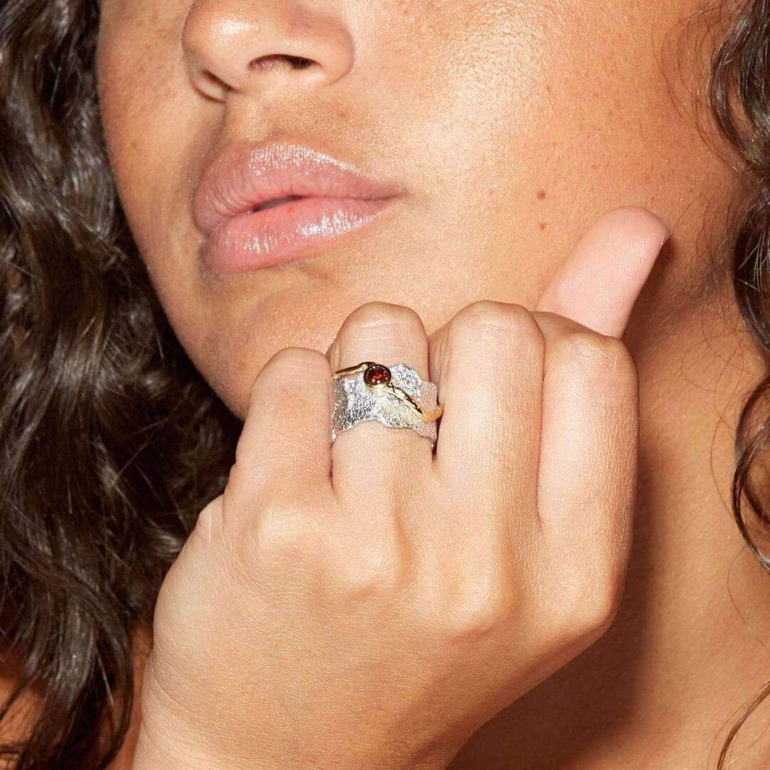 revele iconic rhodolite garnet 925 silver ring with textured surface and 18k gold plating revele iconic rhodolite garnet 925 silver ring with textured surface and 18k gold plating