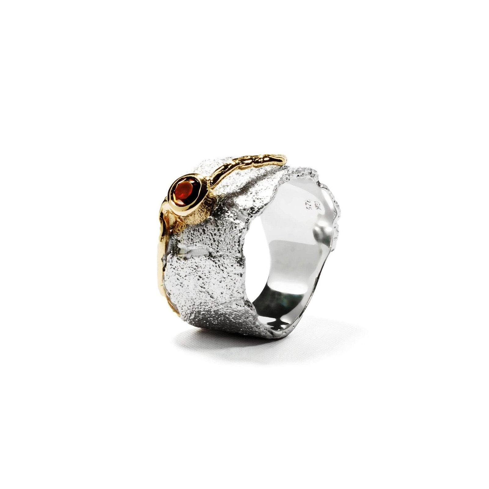 revele iconic rhodolite garnet 925 silver ring with textured surface and 18k gold plating revele iconic rhodolite garnet 925 silver ring with textured surface and 18k gold plating