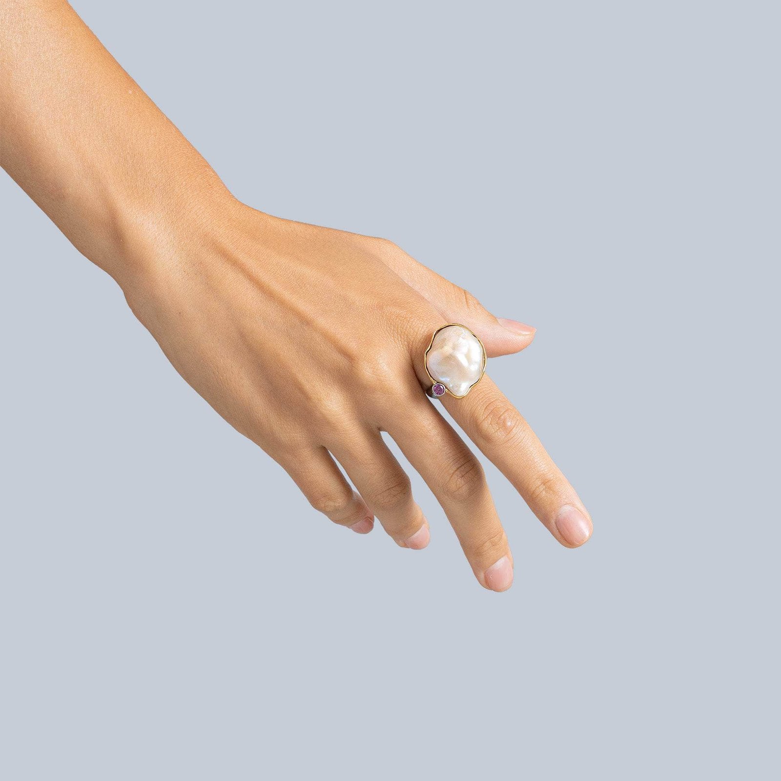 tensenn statement silver ring with baroque pearl & rhodolite tensenn statement silver ring with baroque pearl & rhodolite